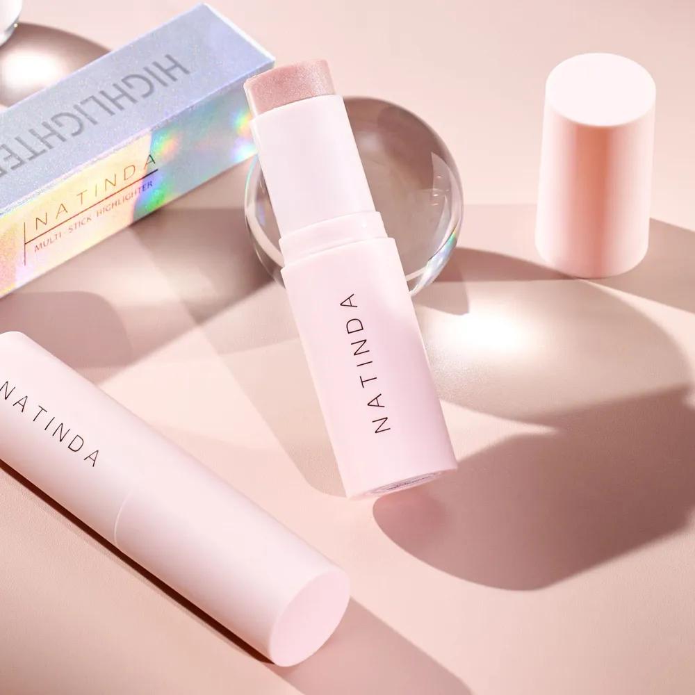 Natinda Multi-Stick Highlighter 11g / Face & Body: Creates a subtle pearly glow