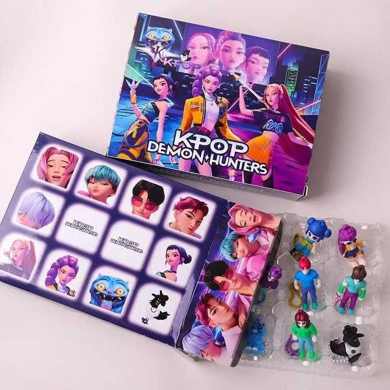 Koreaanse Heks Meisjesgroep Verzamelspeelgoed PVC Blinde Doos Prikgat Verrassingsspeeltje voor Kinderfeestjes en Leuke Spelletjes duiveljager