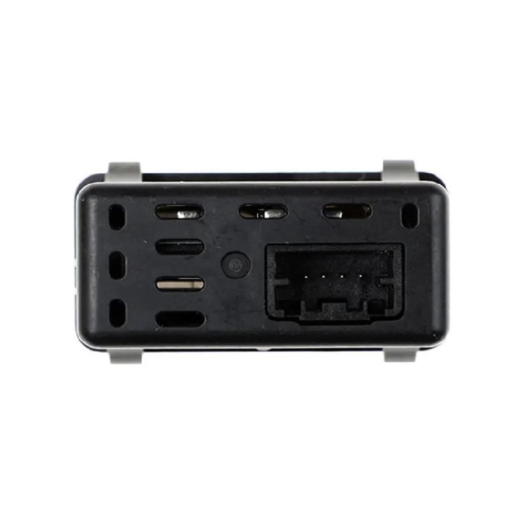 Efficient USB Charging Socket with Overvoltage Protection Versatile USB Port Adapter T99Q7-6MA0A for  Autmotives
