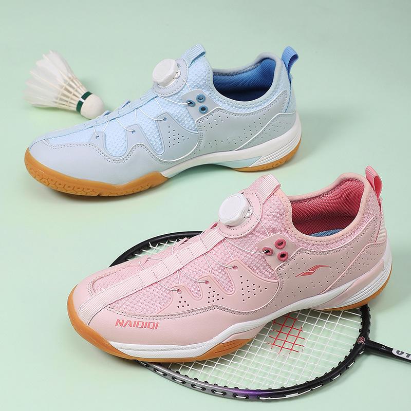 New Badminton Shoes Male and Female Students Breathable Sports Shoes Professional Shock Absorption Volleyball Shoes Tennis Shoes Comprehensive Trainin
