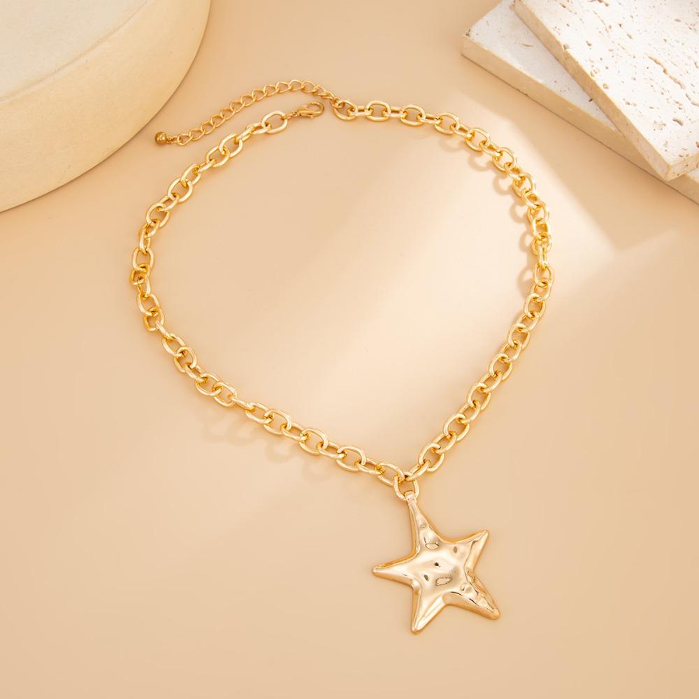 Design Pleated Five-pointed Star Pendant Necklace, Versatile Ins Chain Collarbone Chain Necklace Necklace for Women