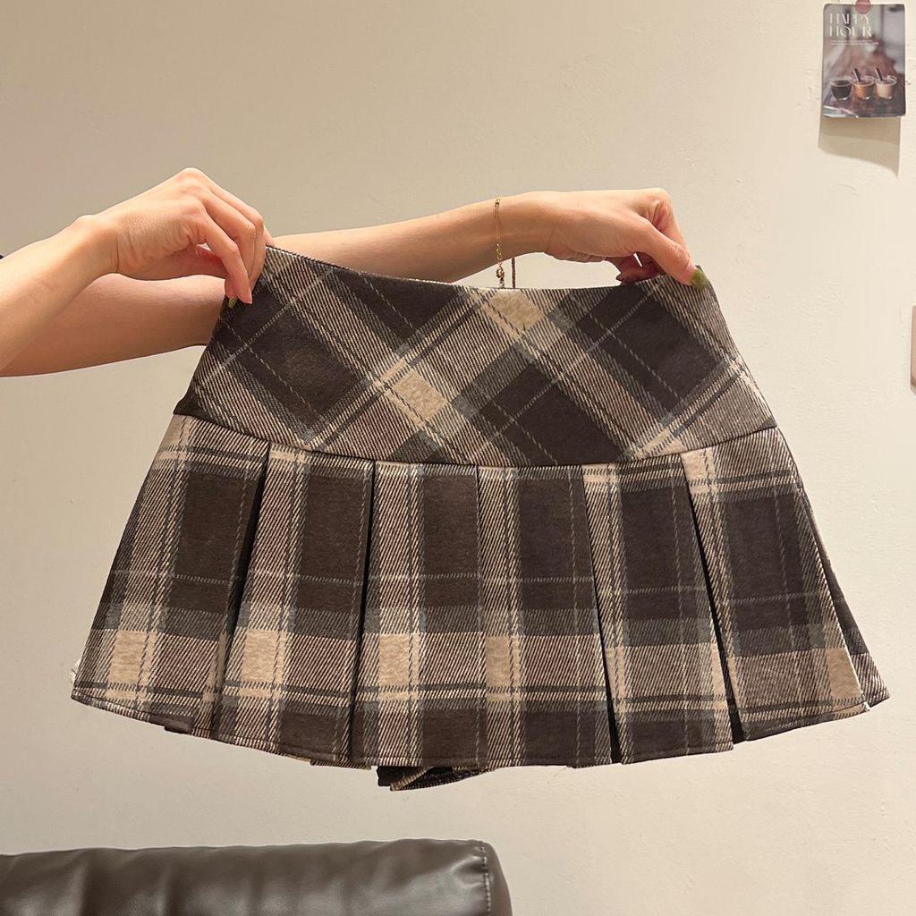 Women's Retro Plaid Pleated Skirt - College Style Mini for Autumn/Winter
