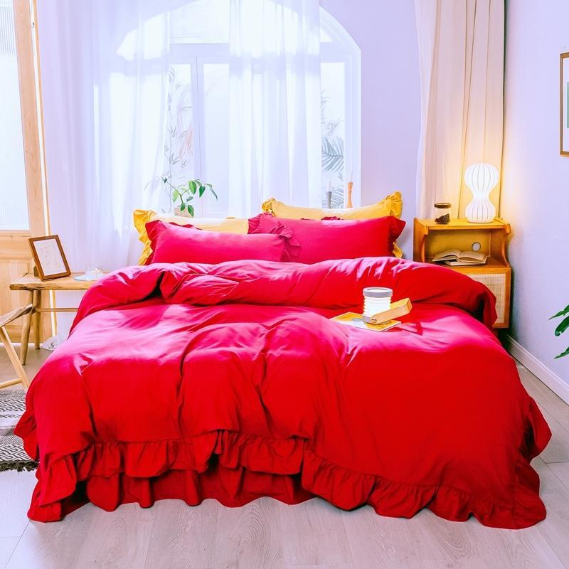 

Newlywed Red Embroidered Wedding Bedding Four-Piece Set 1.5m Bed (200x230 Duvet)