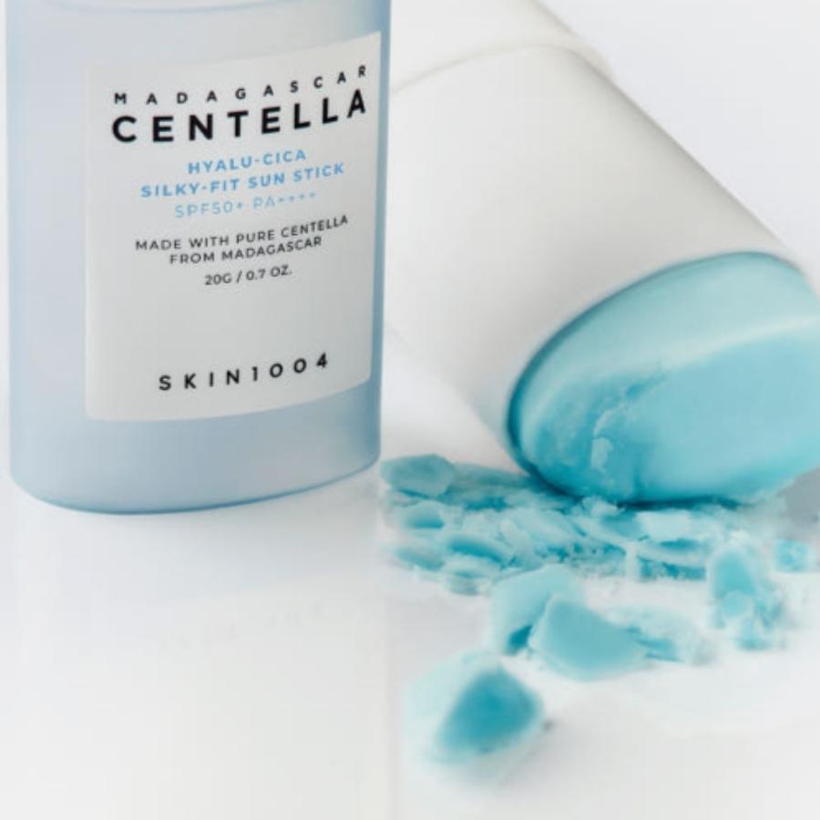 SKIN1004 MADAGASCAR CENTELLA HYALU-CICA Silky-Fit Sun Stcik 20g