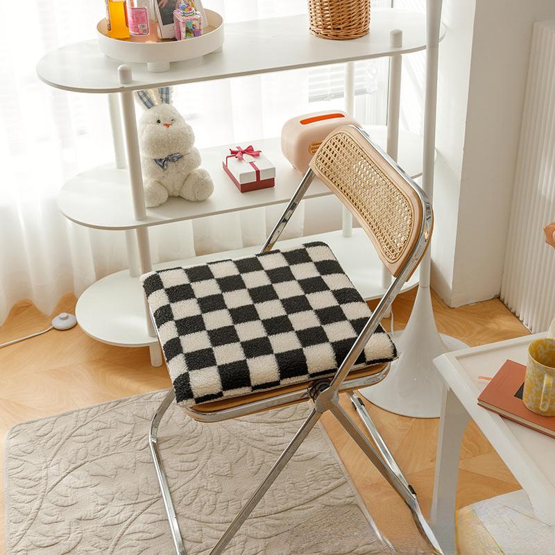 

Подушка в виде шахматной доски для гостиной, обеденного стола, стула, спальни, зимняя утолщенная подушка для студентов, нескользящая подушка чёрный