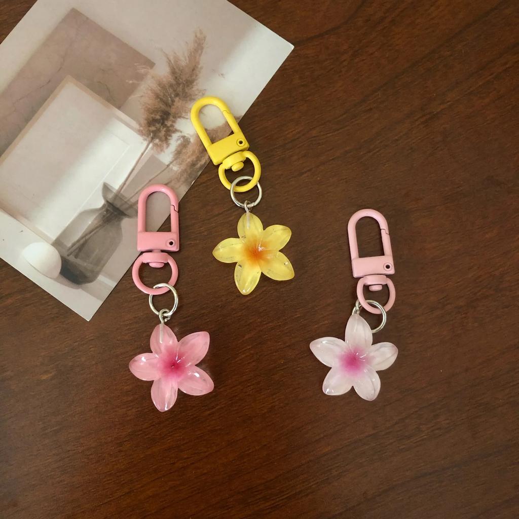 1-10pcs Colorful Flower Pendant Simulation Resin Flower Decoration Keychain Headphone Case Mobile Phone Pendant Jewelry Gift