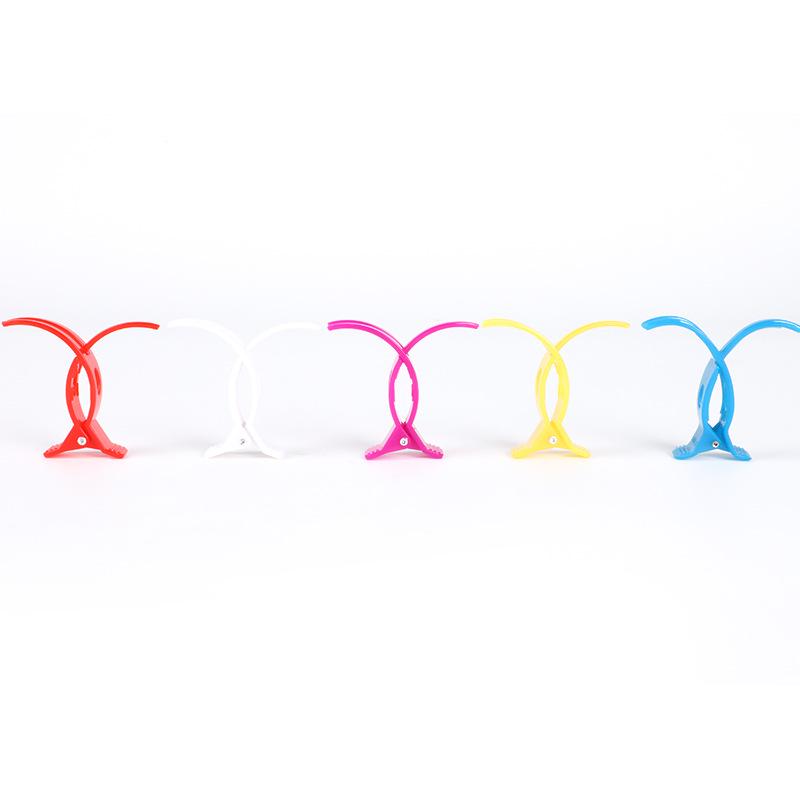 High-Temperature Resistant Three-Pronged Plastic Food Tongs for Quail Eggs and Mala Tang