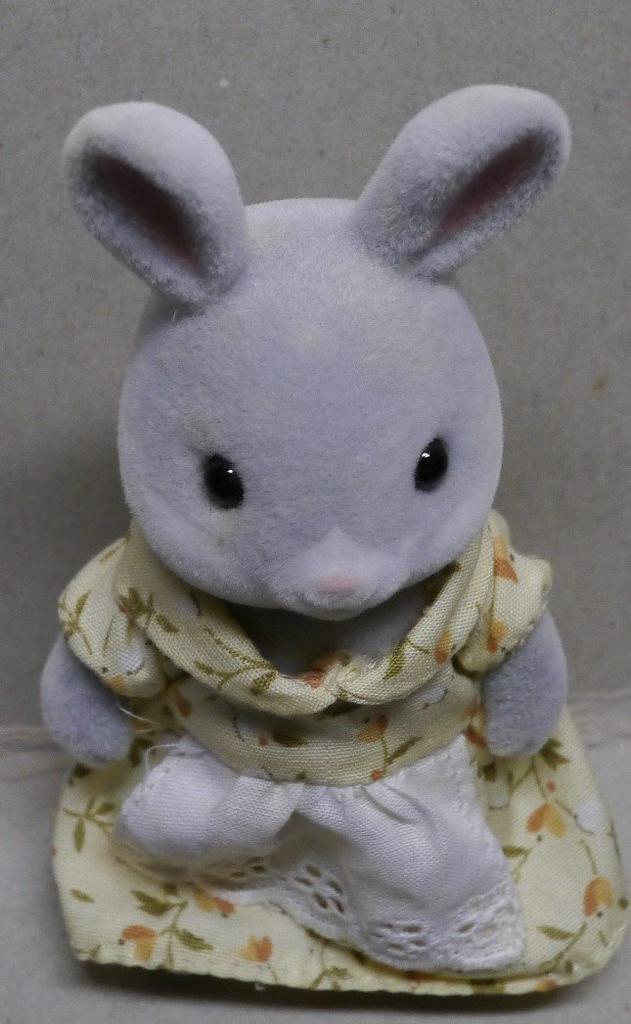 Sylvanian Families Cotton Rabbit Mother U-32
