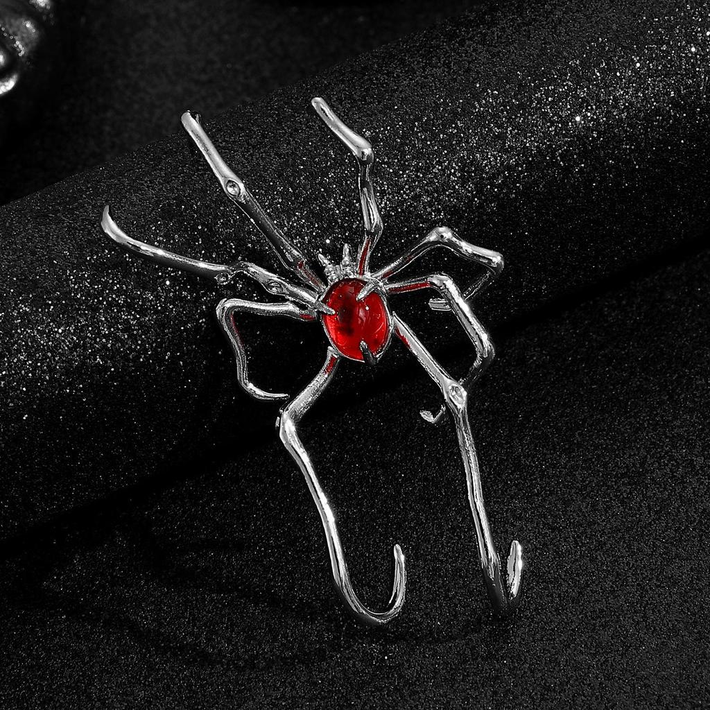 Fashion Personalized Exquisite Minimalist Dark Design Crawling Spider Ear Clip Halloween Versatile Earrings