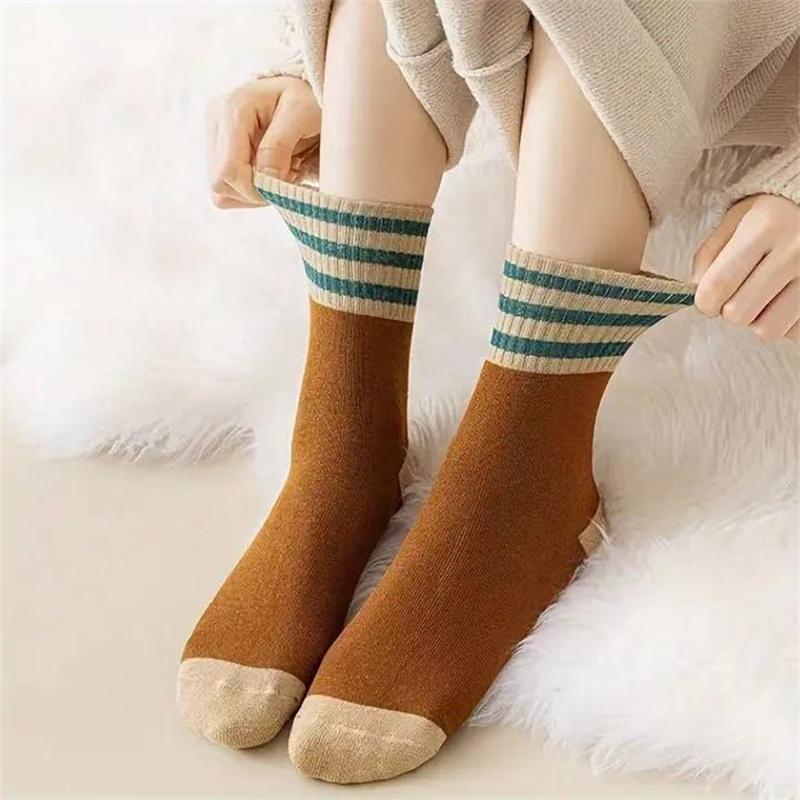 5 Pairs of Soft Striped Socks, Comfortable And Warm Winter Thick Women's Mid tube Socks, Fashionable Coral Fleece Floor Socks