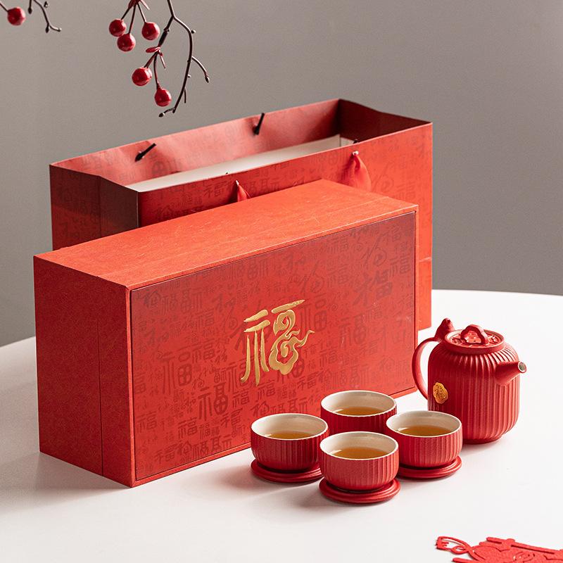 

Креативная керамическая красная чашка для чая в придворном стиле, мастер-чашка, одинарная чашка, подставка для чая, свадебный чайный сервиз, парная чашка для мужчин и женщин A pot of four cups in a gift box. красный