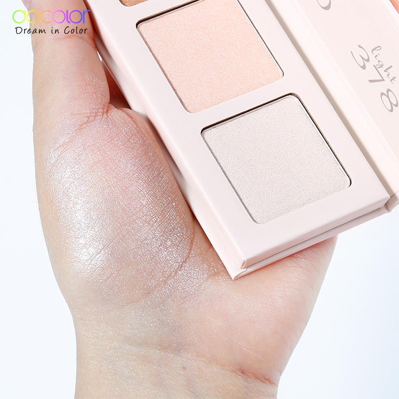 Docolor 4 farby Paletka očných tieňov Rozjasňovač Trblietavé trblietky Prášok očných tieňov Matná trblietavá paletka očných tieňov Kozmetická paletka na líčenie