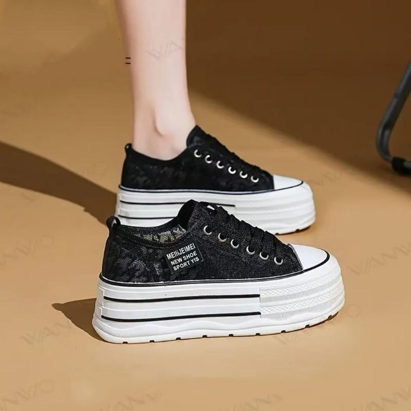 Summer Thick-soled Mesh Breathable Flat-bottomed White Sneakers Are Lightweight and Casual Women's Shoes