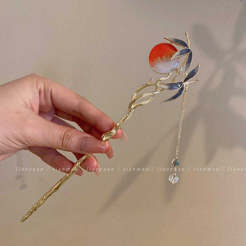 Four Seasons Chinese Tassel Hairpin: Ancient Style Hanfu with Fresh Pearl and Jiangnan Classical Cheongsam Hair Accessory