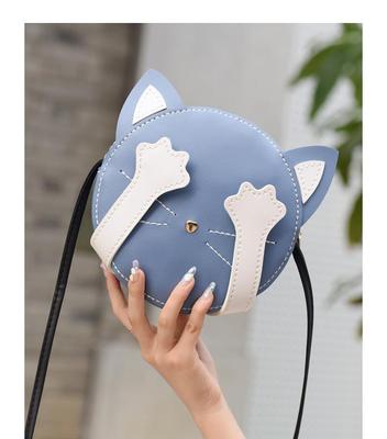 Korean Style Knitting Kit: DIY Crossbody Bag - Cute Student Fashion with Kitten Design