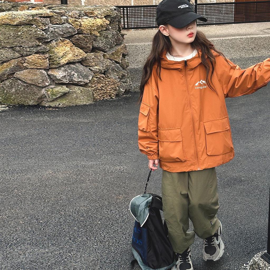2024 Girls' Trendy Outdoor Windbreaker Jacket for Spring and Autumn