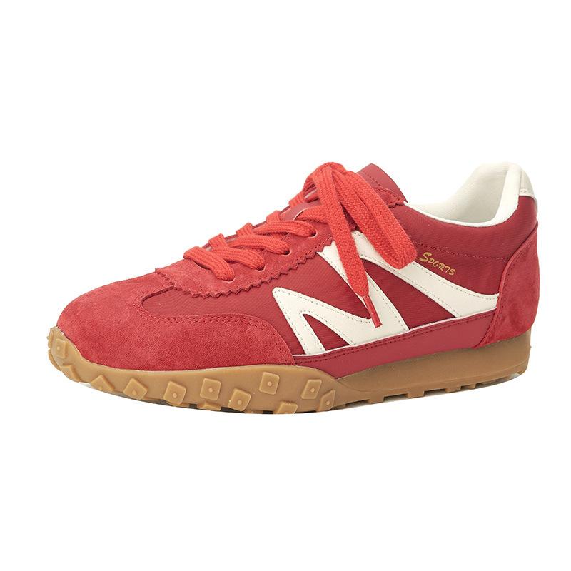 

2025 маленькие весенние и летние новые спортивные туфли женские туфли кожаные повседневные дышащие универсальные ретро немецкие тренировочные туфли 35