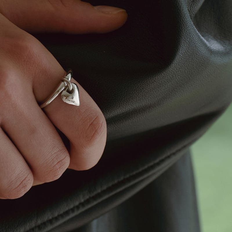 

YUSOWA BLOOM CHARM RING (2COLOR) GOLD