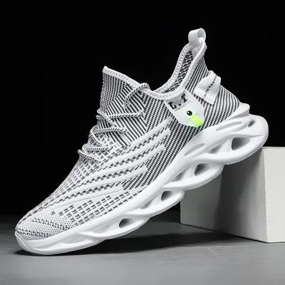 Nya herrskor Mesh Andningsbara Herr Löparskor Utomhus Lyx Hög Kvalitet Lätta Atletiska Sneakers för Män Tennis Promenad