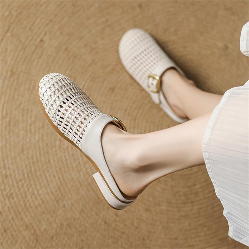 Fashion New Summer Slippers Summer Shoes Round Toe Low Heels Sandals for Women Fashion Hollow Out Split Leather Slippers Ladies Shoes