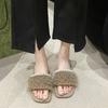 Women's Open-toe Breathable Mesh Upper Pearl Inlaid Slippers Comfortable and Non-rubbing Ladies Outdoor Large Size Women's Shoes