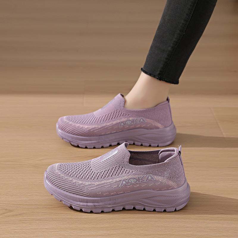 Fashion casual mother shoes flying flag mesh women's shoes non-slip and wear-resistant versatile sports shoes lazy one-pedal model