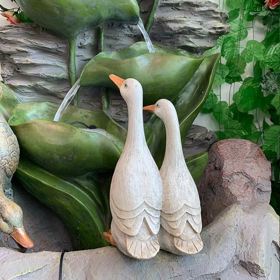 Statua da Giardino in Resina Fungo Carino Oca Coniglio Statuetta per Giardino Esterno Cortile Giardino Portico Patio Prato Decorazione