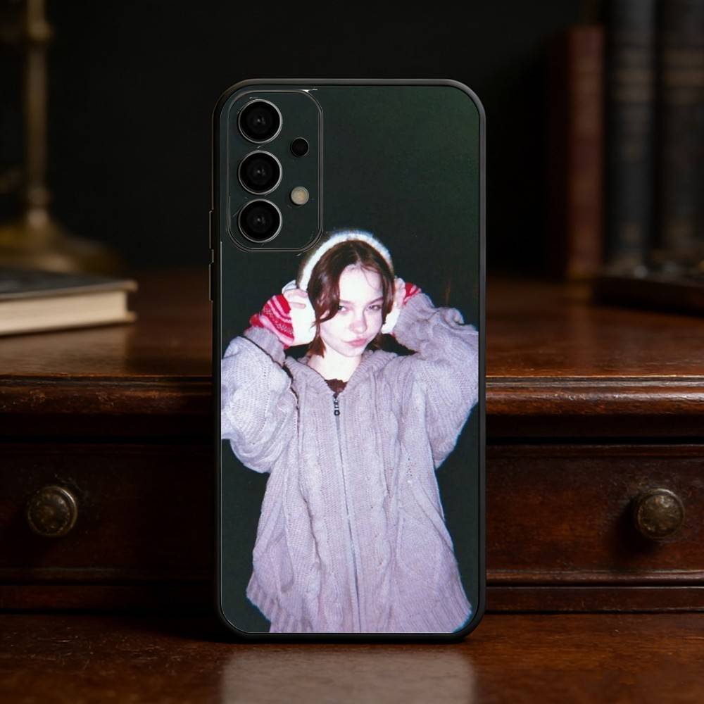Lovely E-Emma Actor M-Myers Phone Case For Samsung S25,24,23,22,30,21,10,9,Ultra,Plus,Lite Soft Black Case