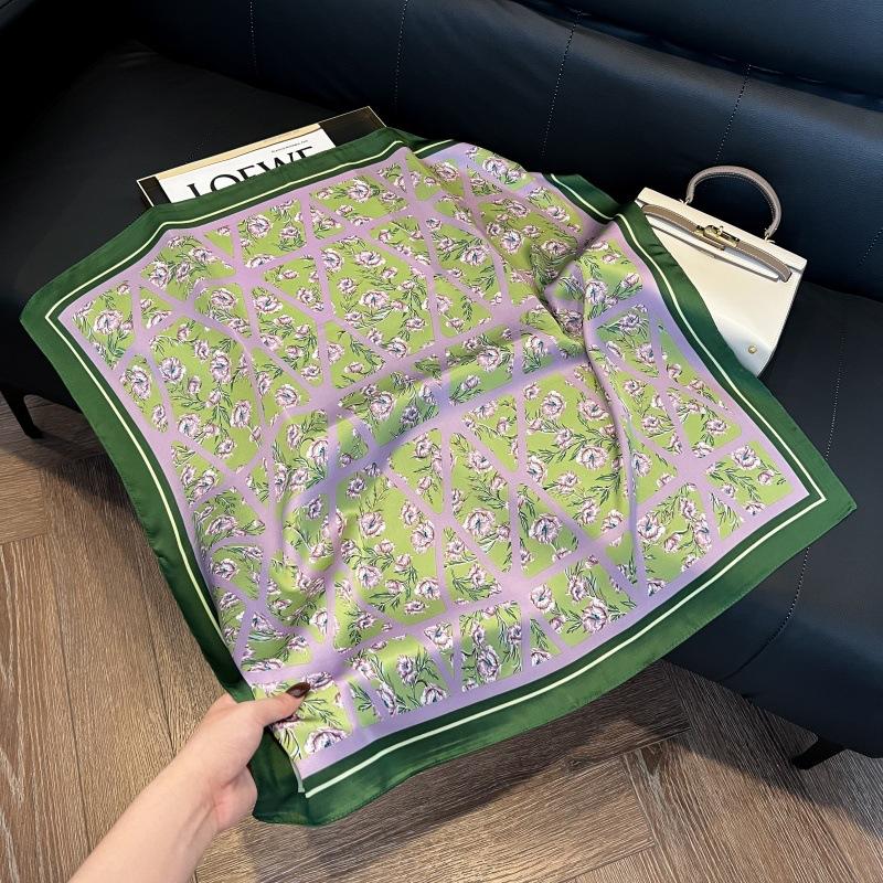 New silk scarf women's fashion versatile high-end small square scarf Korean version neck protection scarf spring and autumn retro scarf binding bag