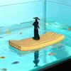 Figurine Épéiste Flottant Décoration d'Aquarium Épéiste Imperméable sur Radeau de Bambou Statue pour Aquarium Décor de Bureau