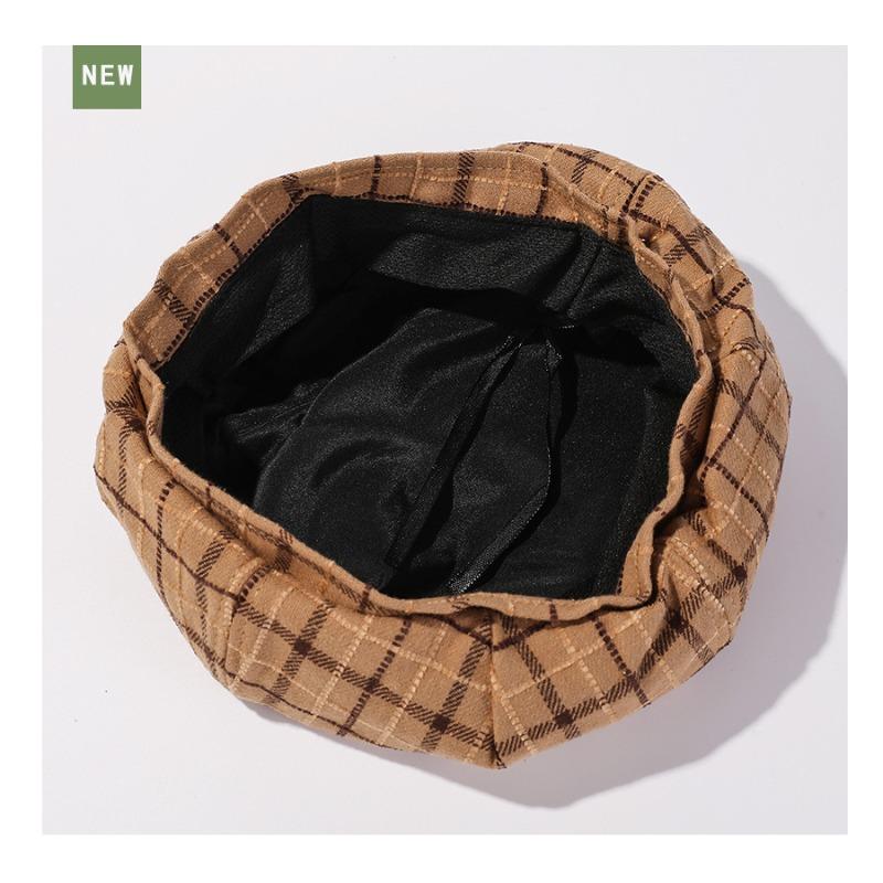 Vintage Plaid Beret Hat for Autumn Winter Casual Artist Hat for Women Simple Woolen Beret Hat
