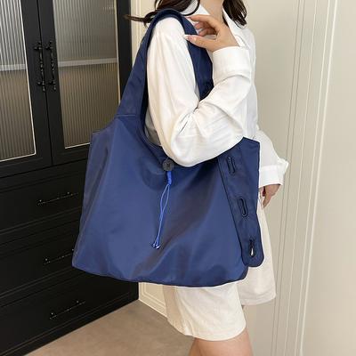 Damentaschen – Geräumige Taschen