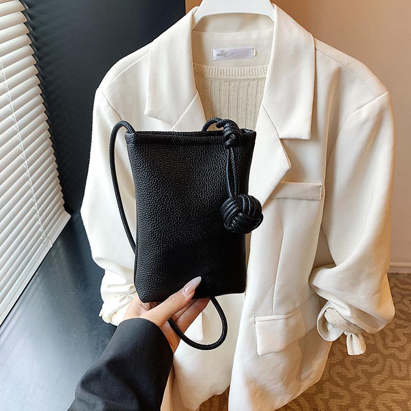 

Summer mobile phone bag women s new shoulder bag Korean messenger bag fashion mini square bag versatile women s bag