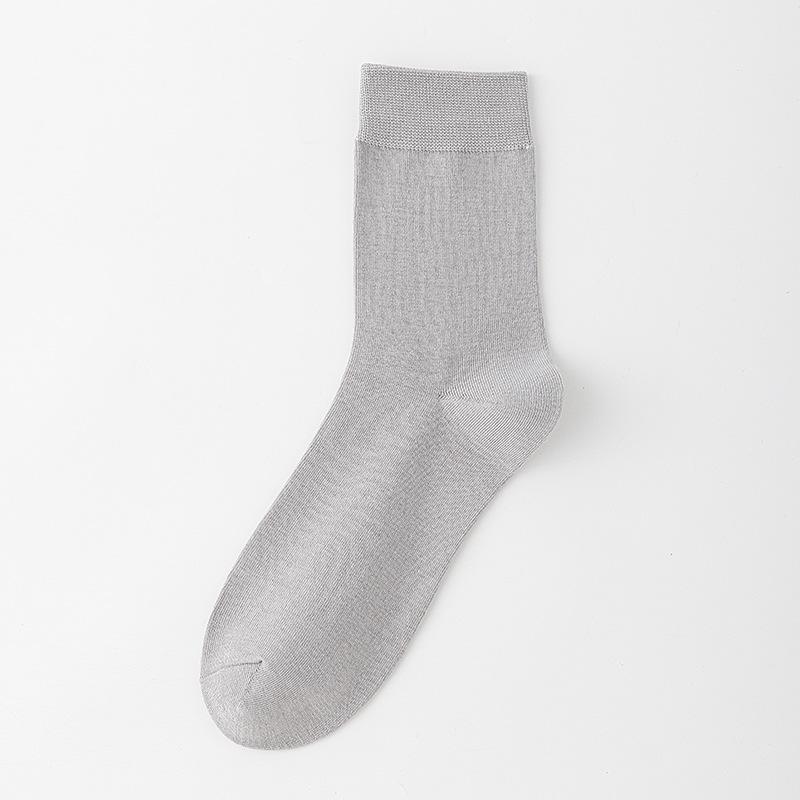 Herren Frühling und Herbst Einfache Lässige All-Match Reine Farbe Anti-Pilling Baumwollsocken