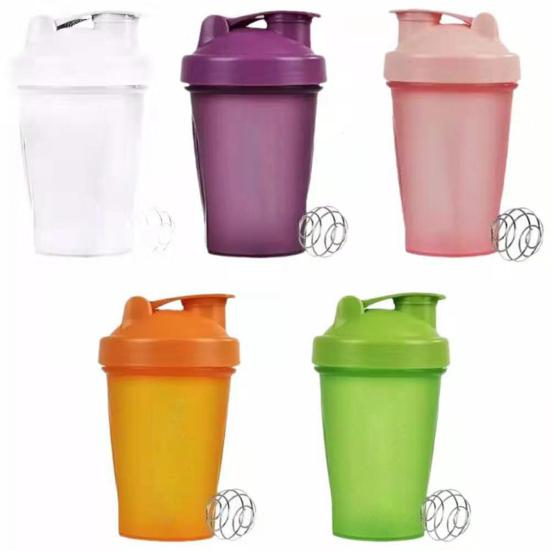 400-500 ml bærbar shaker vannflaskekopp med vispball av rustfritt stål