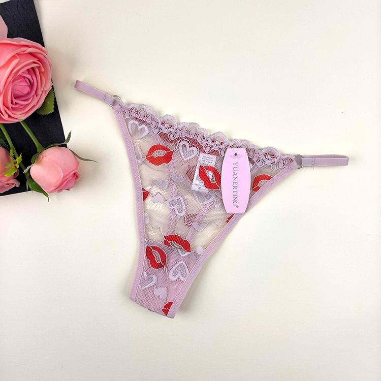 Female Summer Fashion New Sexy Lace Breathable Comfortable Briefs