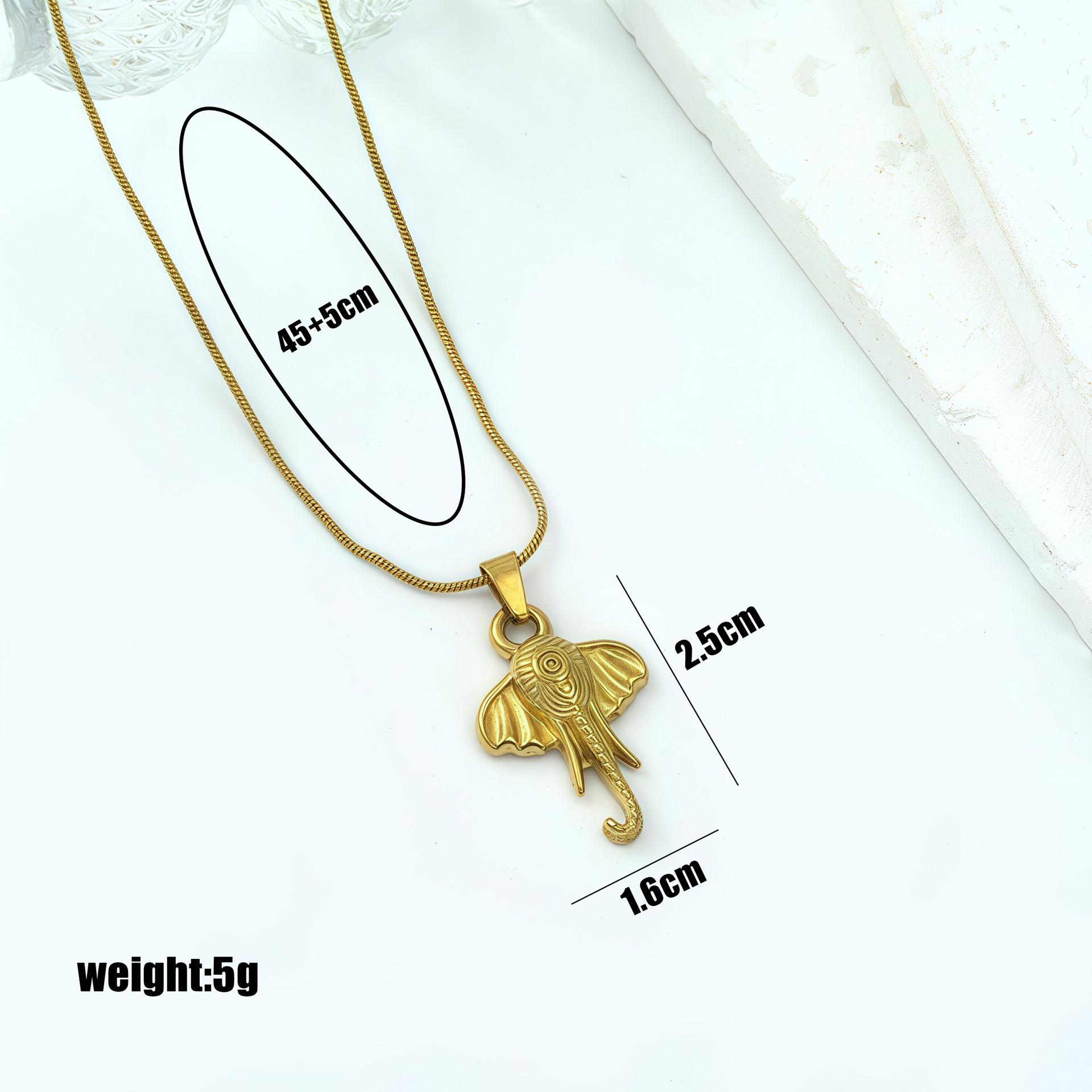 Summer Retro Shell Fan Necklace with Stainless Steel Design - European & American Style