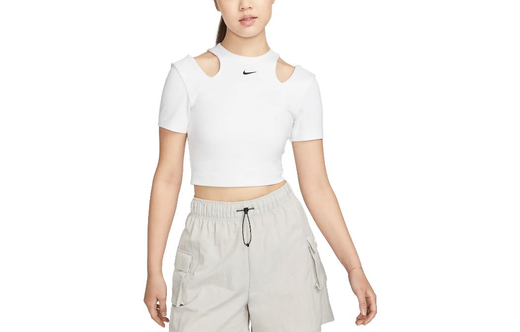 

Nike T Shirts Women s White Crew Neck Moderate Straight Fit DV7963-100 M