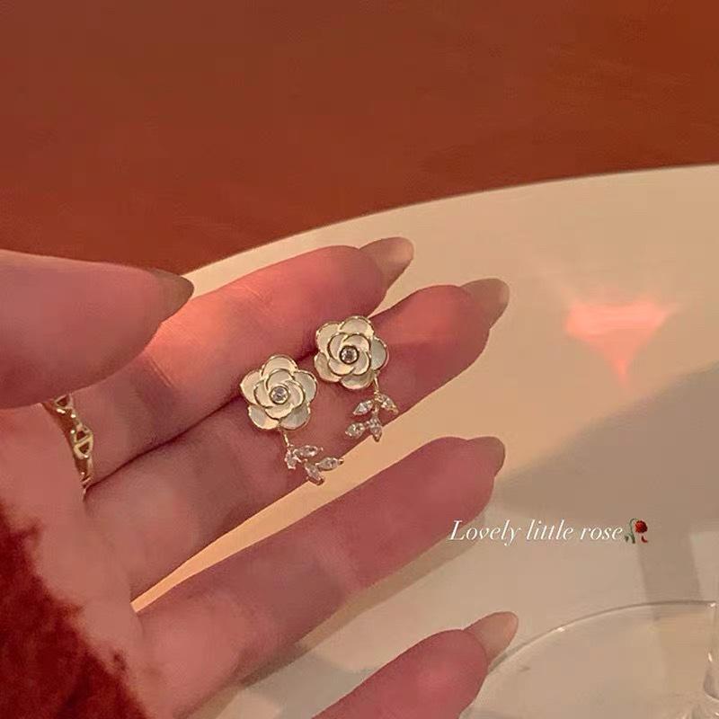 Elegant White Camellia Zirconia Leaf Stud Earrings - Light Luxury Fashion Accessories
