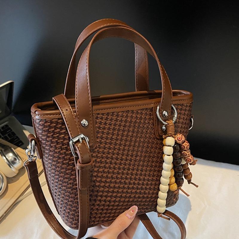 Niche simple personalized handbag bag women's new trendy fashion bucket bag casual shoulder messenger bag