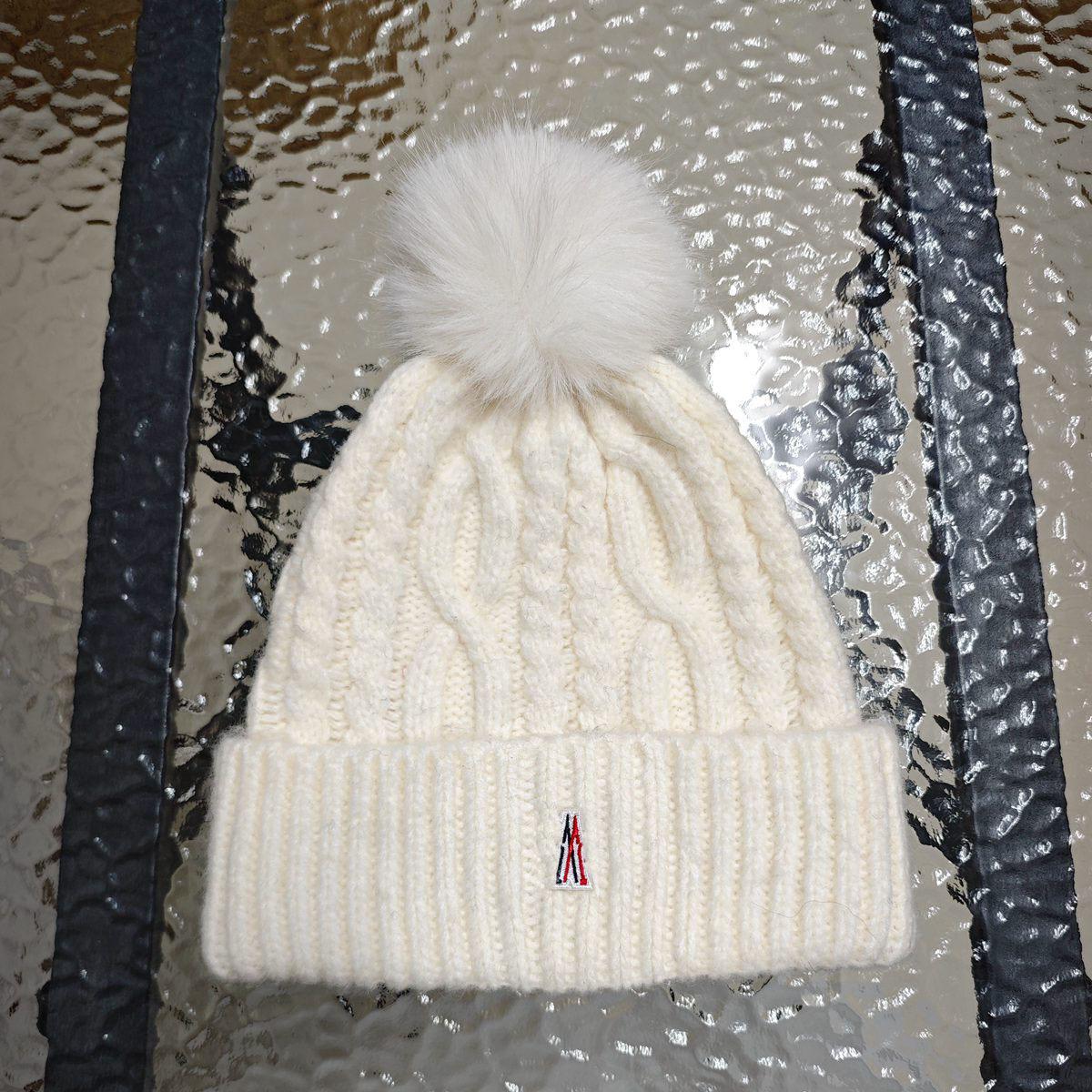 Warm Knitted Rabbit Fur Ball Hat Women s Style Winter Cap Cozy Windproof No Brim round Top Faux Fur Bobble Hat Fashionable Average size