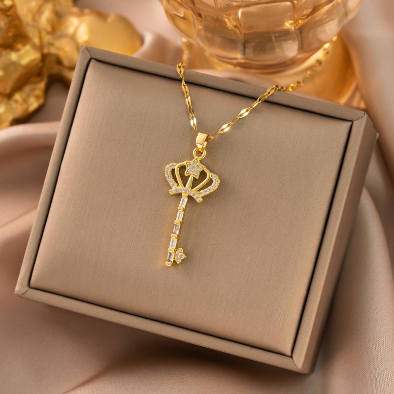 Exquisite Micro-Inlaid Full Diamond Real Gold Titanium Steel Necklace - Women's Luxury Clavicle Chain