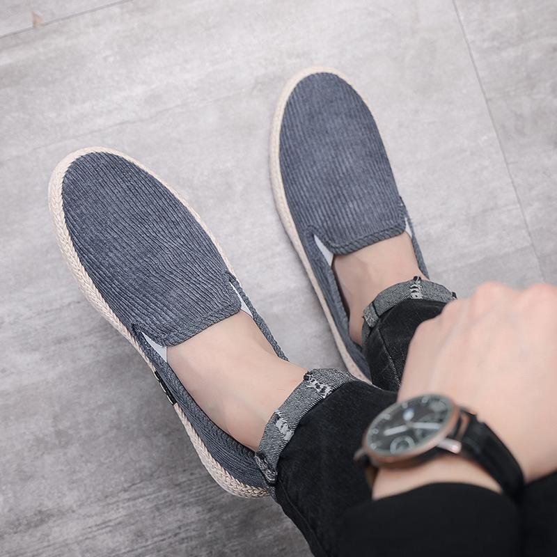 New Canvas Shoes Men Breathable Light Slip On Flat Summer Classic Loafers Casual Shoes Breathable Walking Footwear