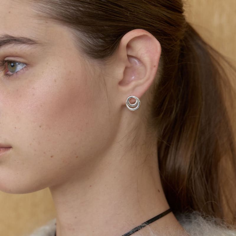 LOVE ME MONSTER Circle Knot Earrings (L253MER090)