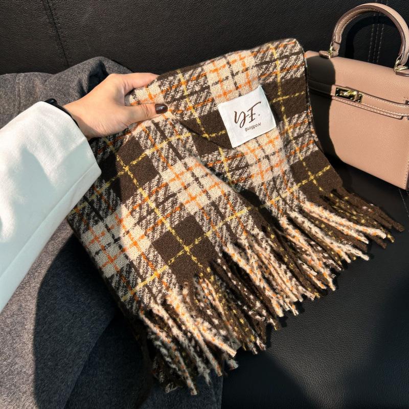 High-End Plaid Shawl for Women - 2025 Autumn/Winter Korean Style Thickened Imitation Cashmere Scarf