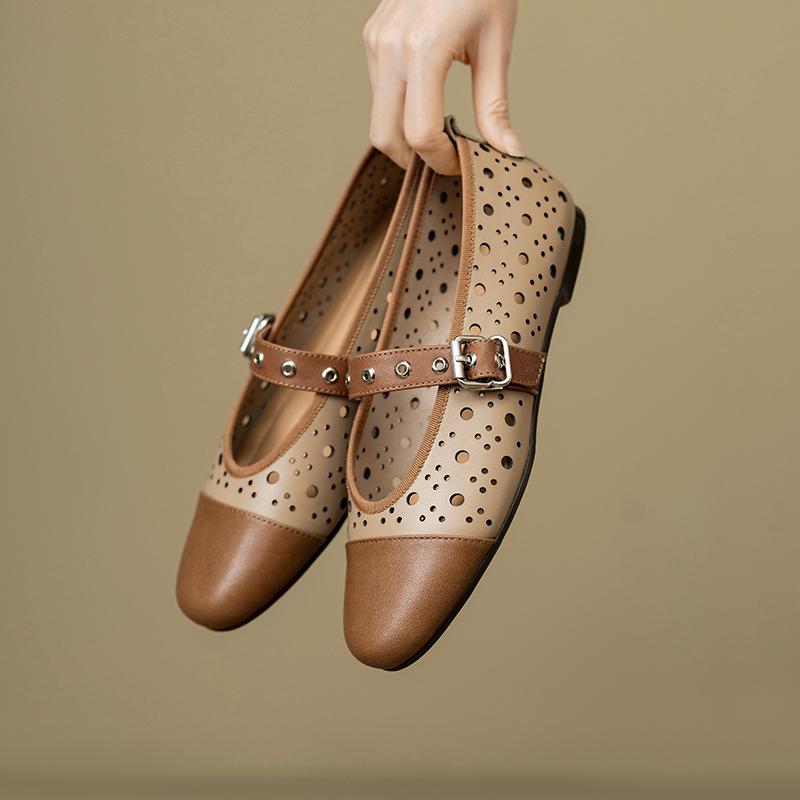 Fashion Women's new spring round toe retro low heel leather cowhide oversized hollow rivets Mary Jane breathable single shoe
