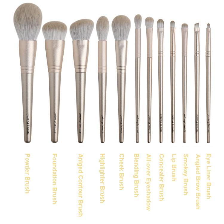 Das glänzende goldene 12-teilige Make-up-Pinselset mit weichen synthetischen Haaren Beauty-Make-up-Pinselset