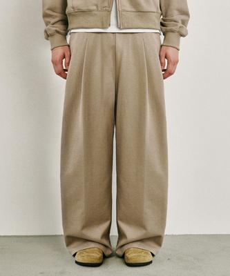 GLW Wide Double-Pleat Sweatpants Beige