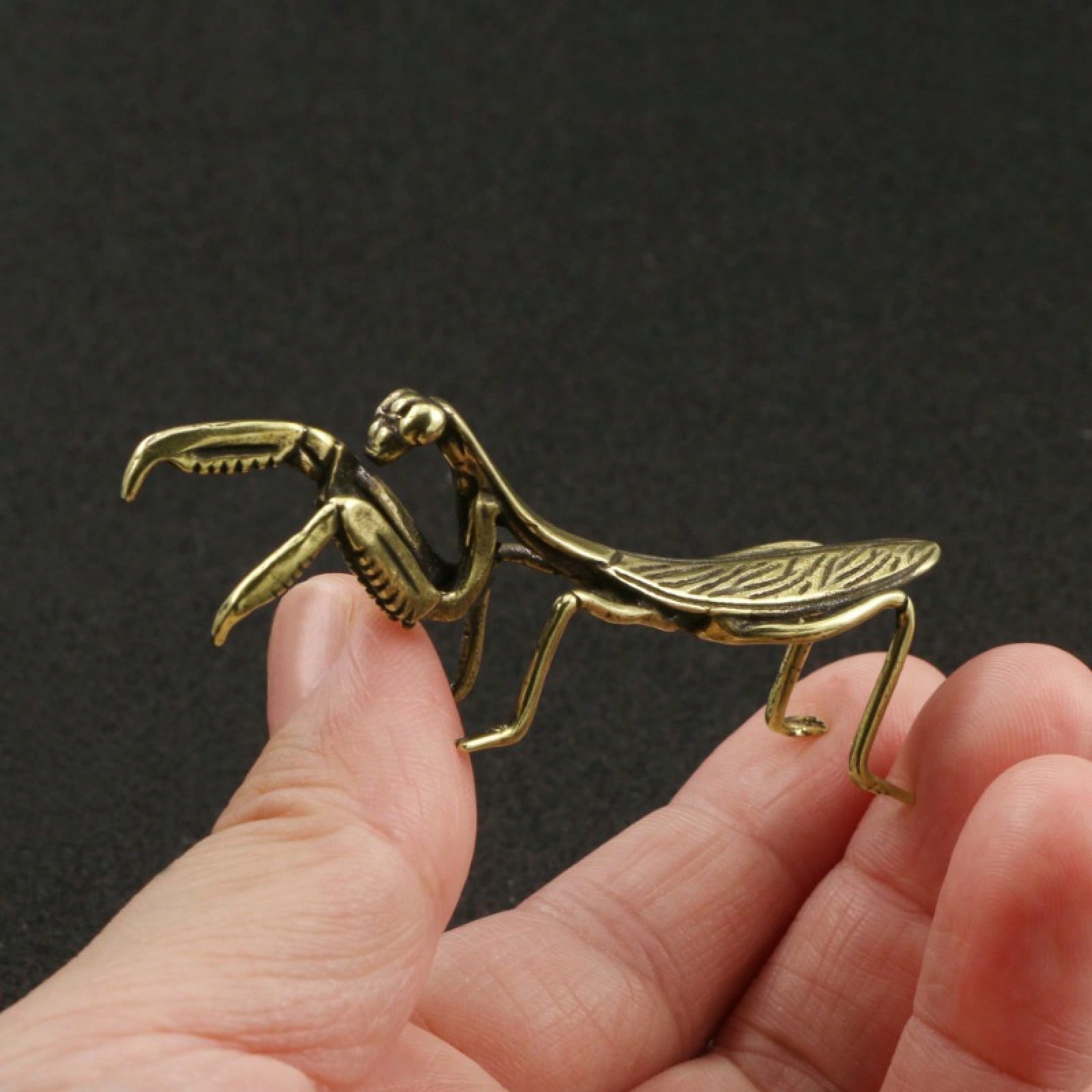 

Retro Pure Copper Mantis Ornament Tea Pet Tea Play Chinese Brass Insect Small Text Play Desktop Mini Copper Ornament