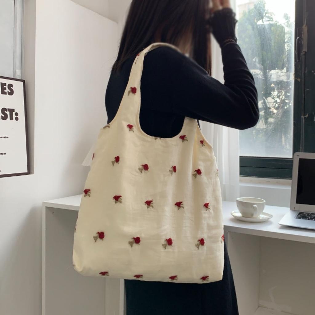 Embroidered Cherry Female Canvas Shoulder Bag Large Capacity Female College Girls Vest Bag Handbags Sweet Bow Ladies Tote Bags